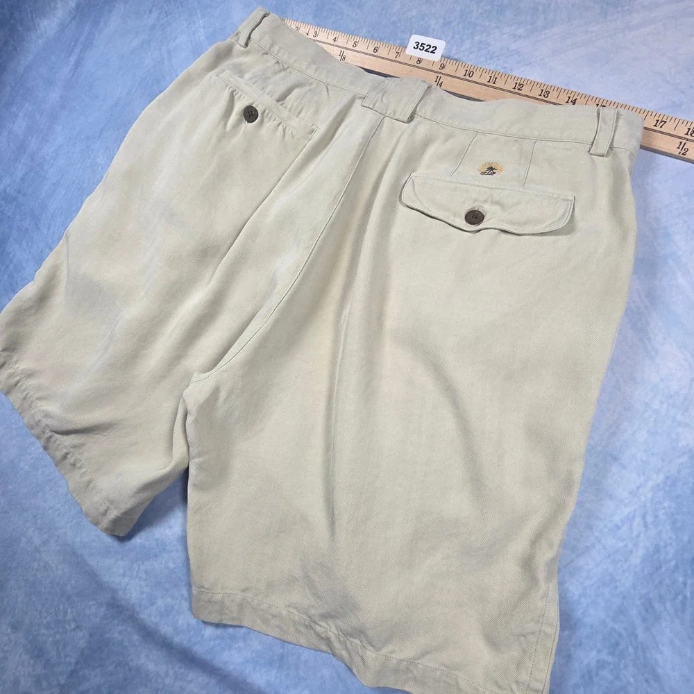 Tommy Bahama Relax Mens 36 Silk Pleated Shorts Beige Khaki Tropical Palm Tree